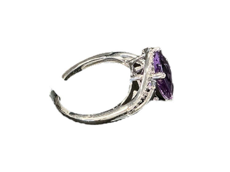 (Y)10KW PEAR CUT AMETHYST AND DIAMOND RING