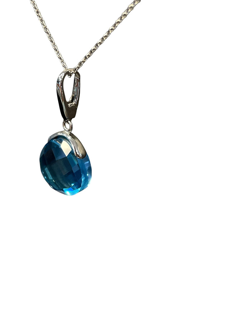 PRIMA NY (Y)14K 5.56 SWISS BLUE TOPAZ 5.56CT PENDANT ON WHITE GOLD CHAIN