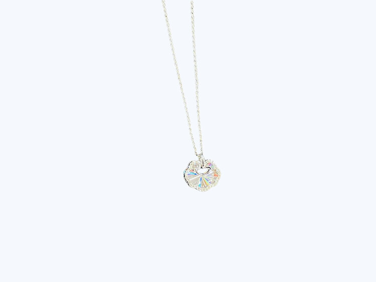 PRIMA NY (Y)14K .10CT DIA IRIDESCENT PENDANT WG
