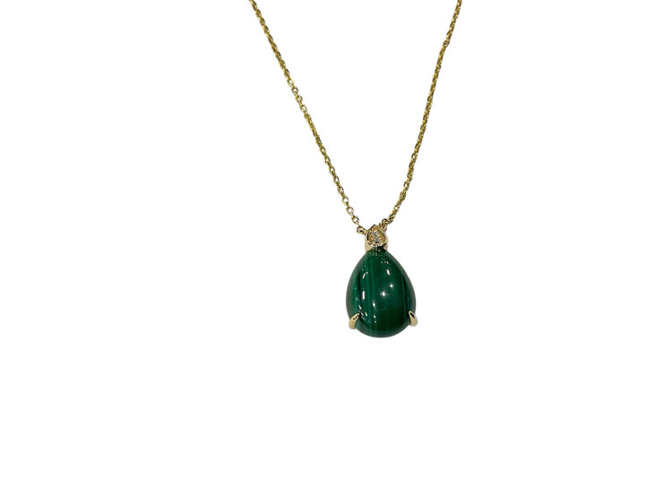 PRIMA NY (Y)14K 6.16MA 0.03DI PENDANT 6.16CT MALACHITE 0.03CT DIAMOND ON YELLOW GOLD CHAIN