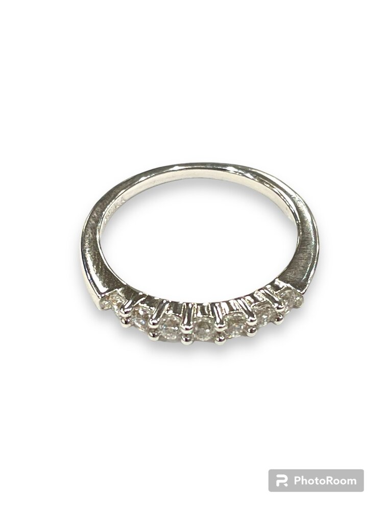 PRIMA NY (R)SAMPLE .40CT RND DIAMOND 7 STONE SHARED PRONG