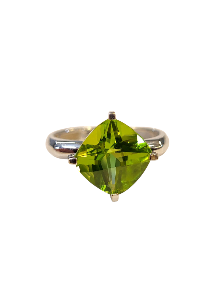 (Z)14KW 2CT PERIDOT , WHITE GOLD RING WITH NATURAL PERIDOT GEMSTONE