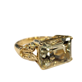 (Z)10KY 8CT QUARTZ,  YELLOW GOLD RING WITH LEM-LIME QUARTZ NATURAL GEMSTONE