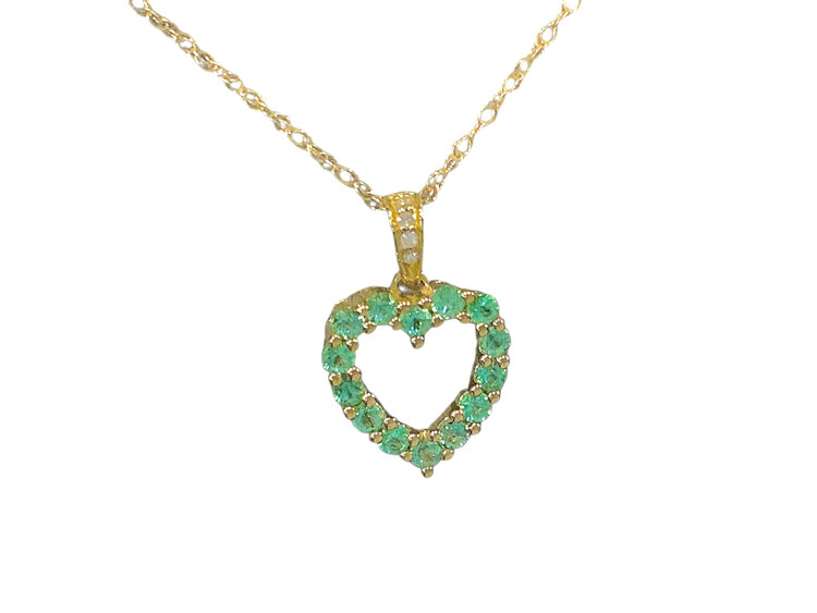 (Y)10KY .60CT EMERALD .02 DIAMOND HEART PENDANT 18 INCH NECKLACE