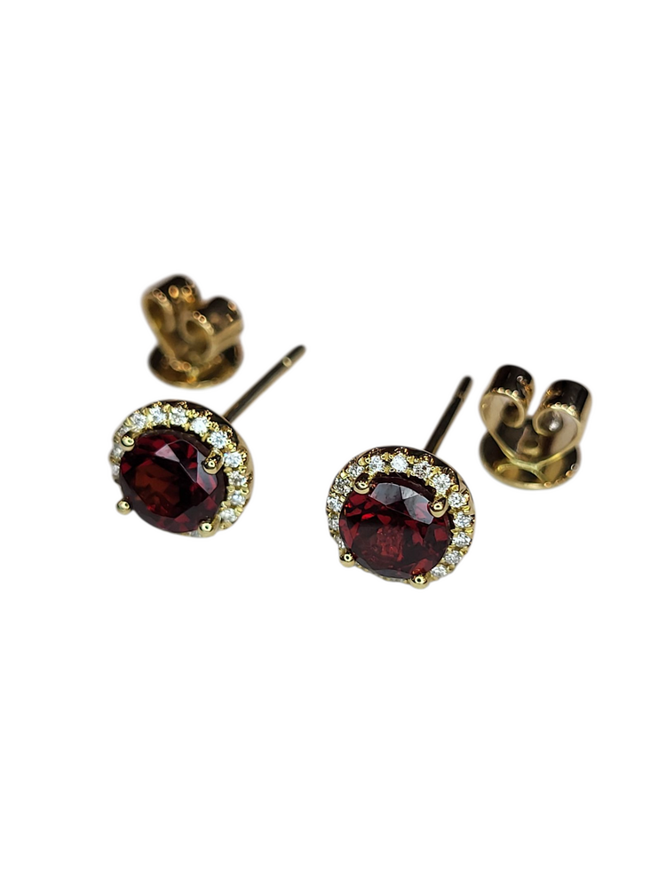 (Z) 14K 1.28GAR .DIA , 0.07CTW YELLOW GOLD GARNET AND DIAMOND EARRINGS, HALO DESIGN, 36 ROUND DIAMONDS
