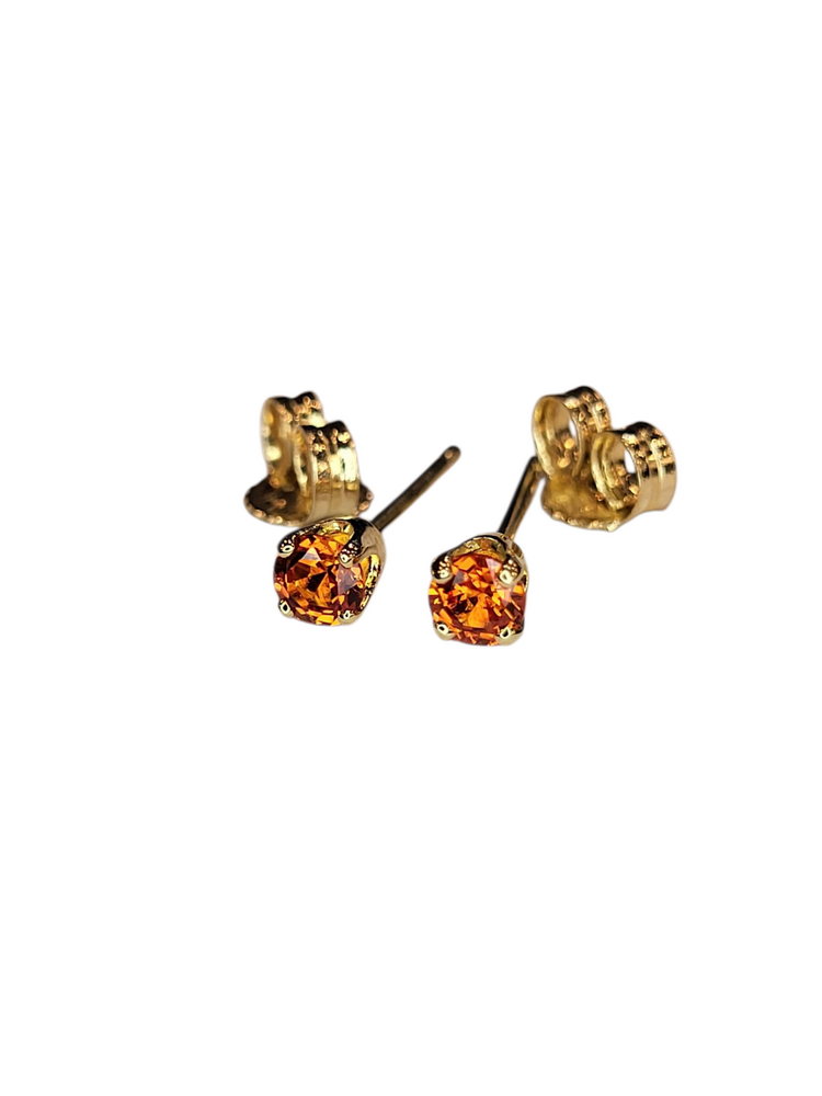 (Z) 14K .22CT GARNET , YELLOW GOLD NATURAL SPESSARTITE GARNET STUDS