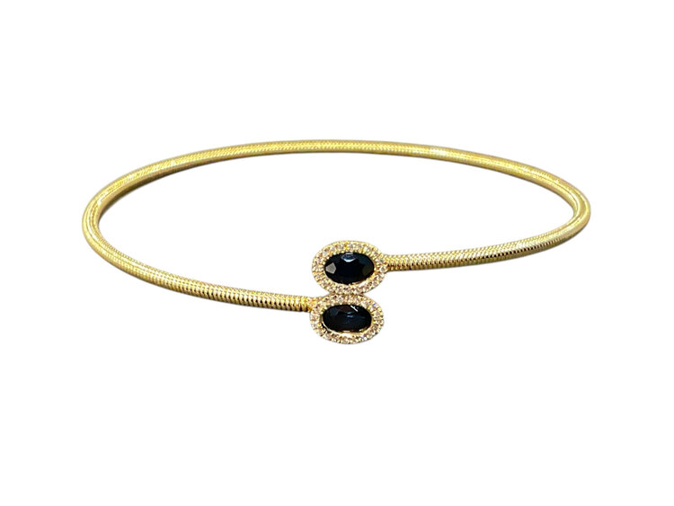 HJ NAMDAR (Y)14K 1.23CT SAPP 0.11CT DIA, DIAMOND AND BEZEL SET OVAL SAPPHIRE BANGLE