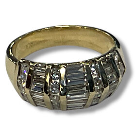 (X)DIA/14K BAND ROUND AND BAGETTE (G+/SI/VS 1.35CTW) BAND IN 14K YELLOW GOLD