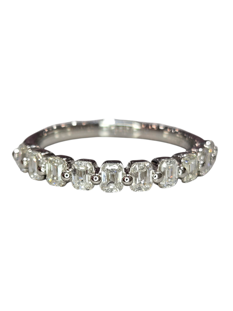 (Y) 18K .83CT VS1 G BAND , WHITE GOLD , 10 EMERALD CUT DIAMONDS