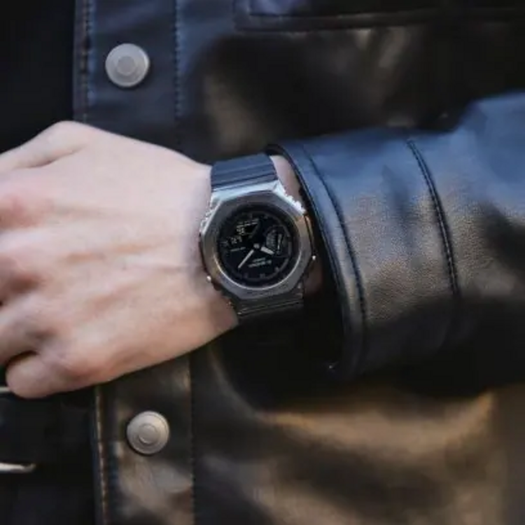 G-SHOCK G-SHOCK GM2100BB-1A