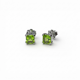 STEPHEN ESTELLE (Y)925 PERIDOT STEP CUT STUD SILVER PUSH BACK EARRINGS