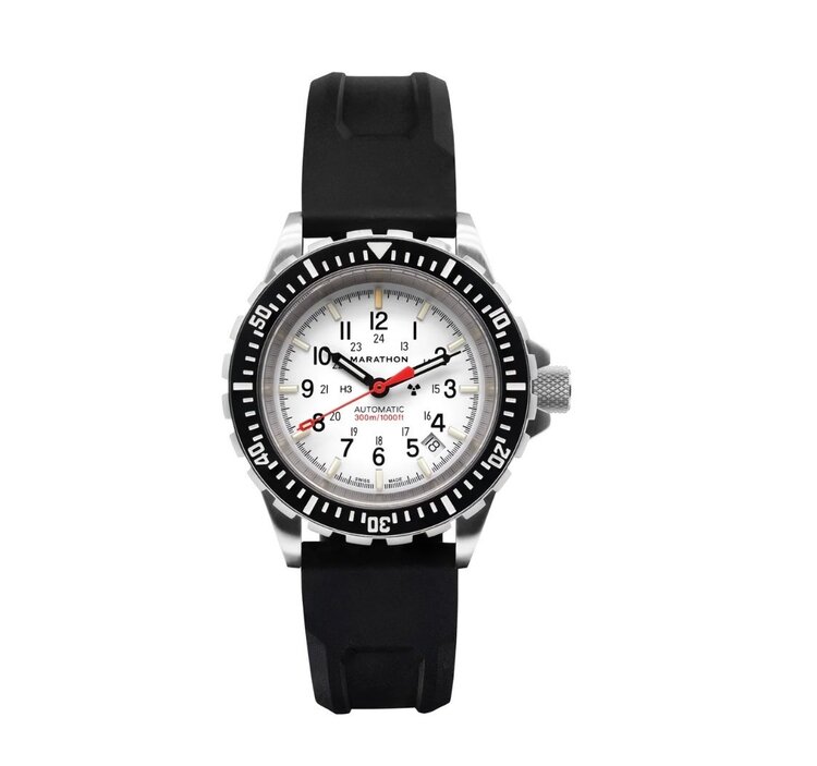 MARATHON MARATHON WATCH WW194006SS-0530, Marathon's 41mm Arctic Edition Large Diver's Automatic is a renowned Government Search and Rescue (GSAR) timepiece. Within our SAR Class of watches, the GSAR holds a legacy and is highly esteemed by both military