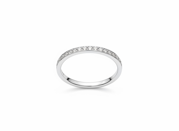 DIAMOND TRADERS INTERNATIONAL (Y)10KW 0.13DIA WHITE GOLD BAND WITH DIAMONDS