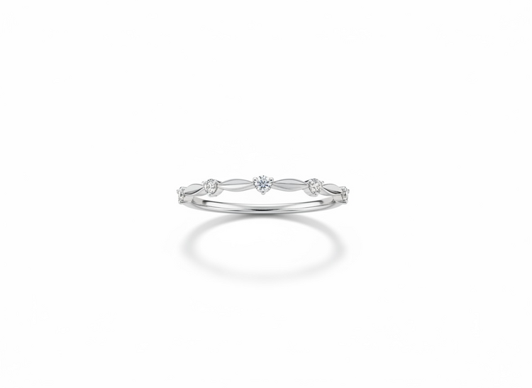 (X)14KW .11DIA FIVE STONE TAPERED 14K WHITE GOLD RING