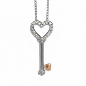 (Y)925/RG .12 DIA TWO TONE HEART KEY WITH REAL DIAMONDS, ENGRAVED WITH “I AM LOVED” ON THE SIDE.