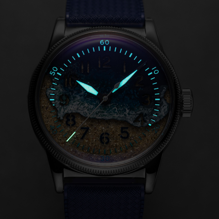 PRAESIDUS HAND PNT UTAH SAND PRAESIDUS WATCH WITH SAND FROM UTAH BEACH AND HAND PAINTED DIAL FOR THE 82ND ANNIVERSARY OF D-DAY