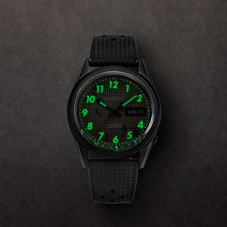 PRAESIDUS REC SPEC NIGHT VISION SEIKO POWERED PRAESIDUS WATCH
