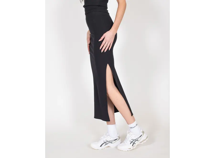 Brunette The Label Ribbed fitted maxi skirt
