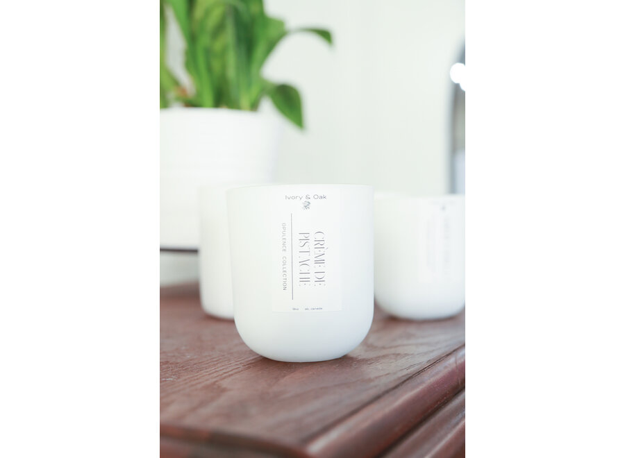 Ivory & Oak - Luxury candle - 9oz