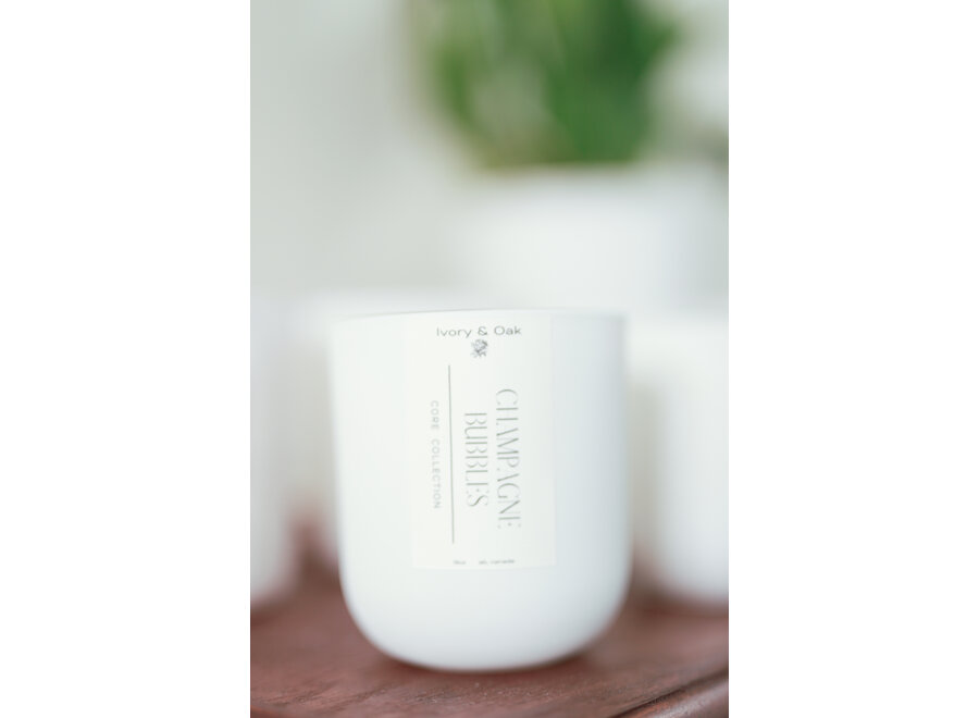 Ivory & Oak - Luxury candle - 9oz