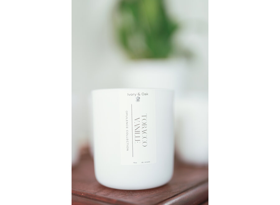 Ivory & Oak Luxury candle - 14oz
