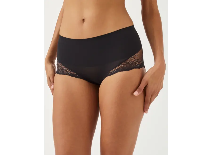 Spanx-supersmoothUndie-Tectable Lace Hipster Undies