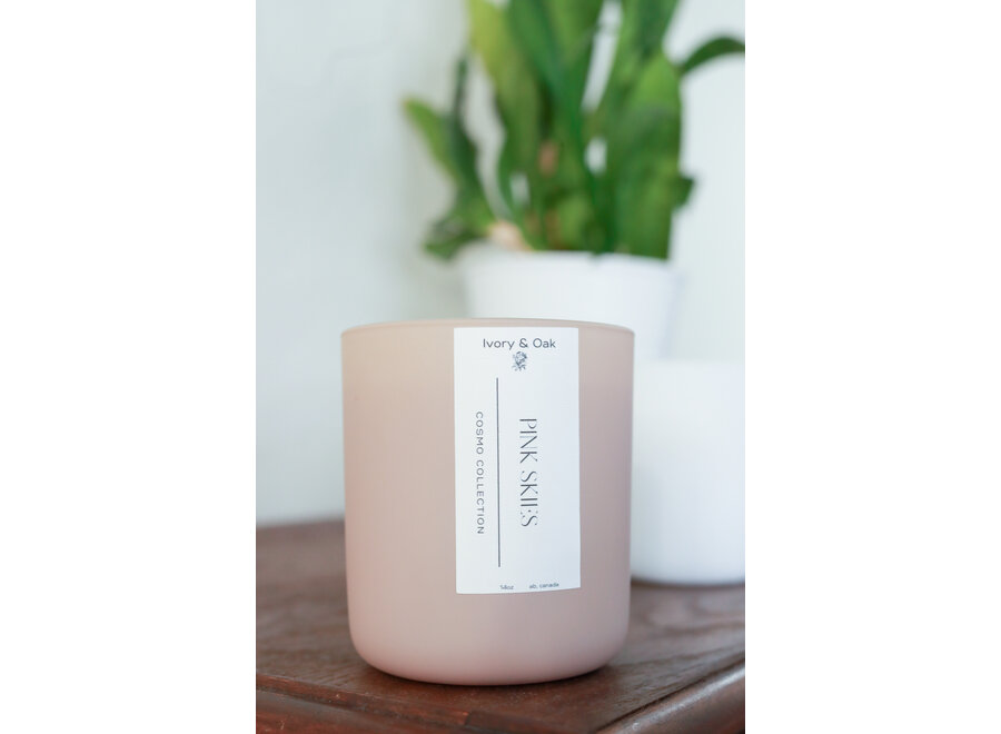 Ivory & Oak - Luxury Candle Seasonal- 14oz