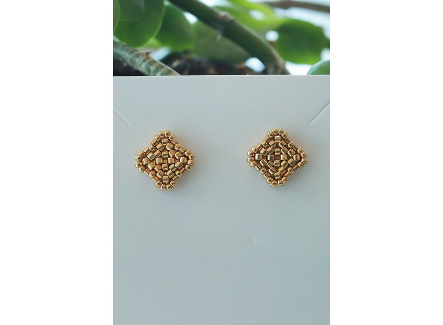 Blossom Beads Clover Stud Earrings Gold