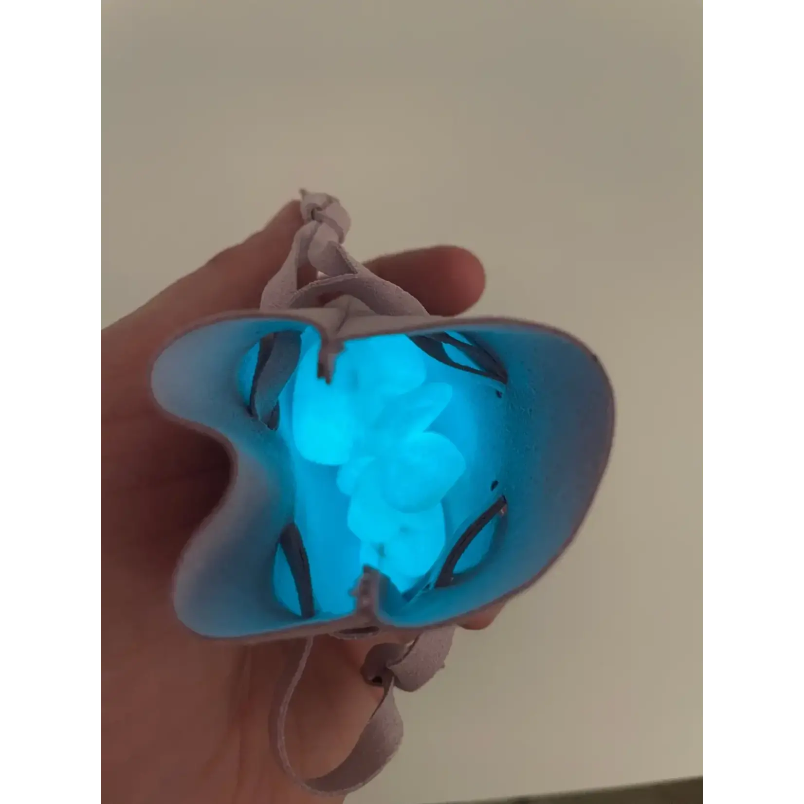 10 Super Bright Glow Pebbles