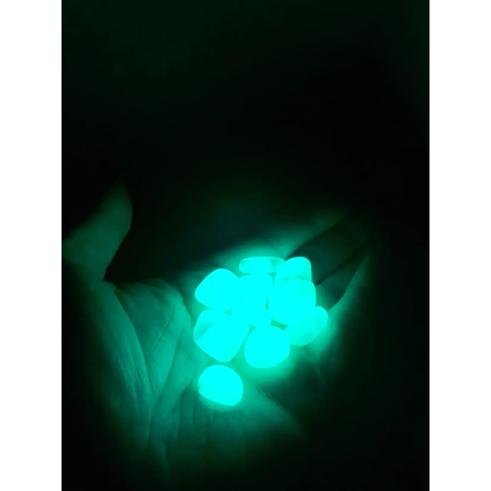 10 Super Bright Glow Pebbles