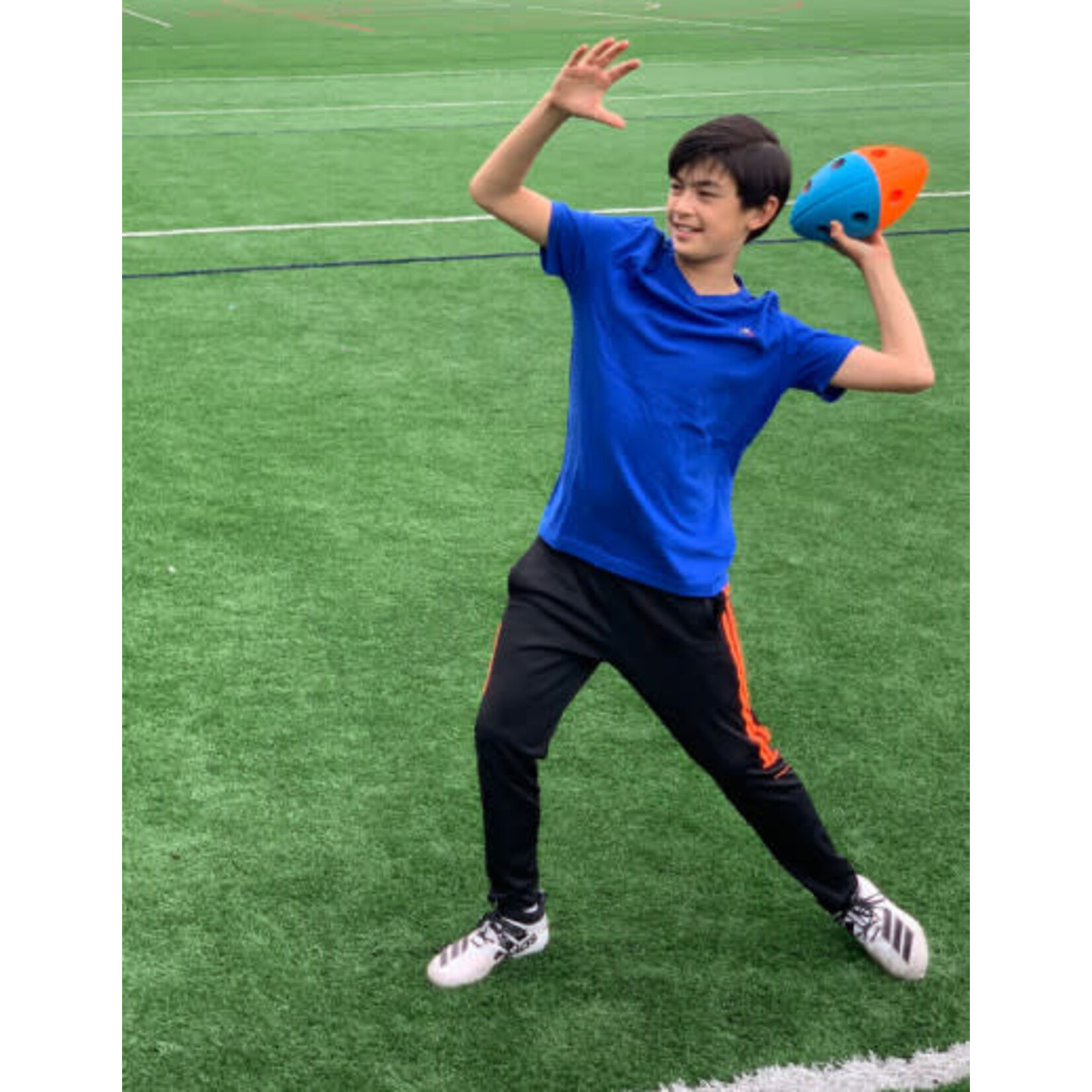 Blue Orange Games Clydo Light Up Football