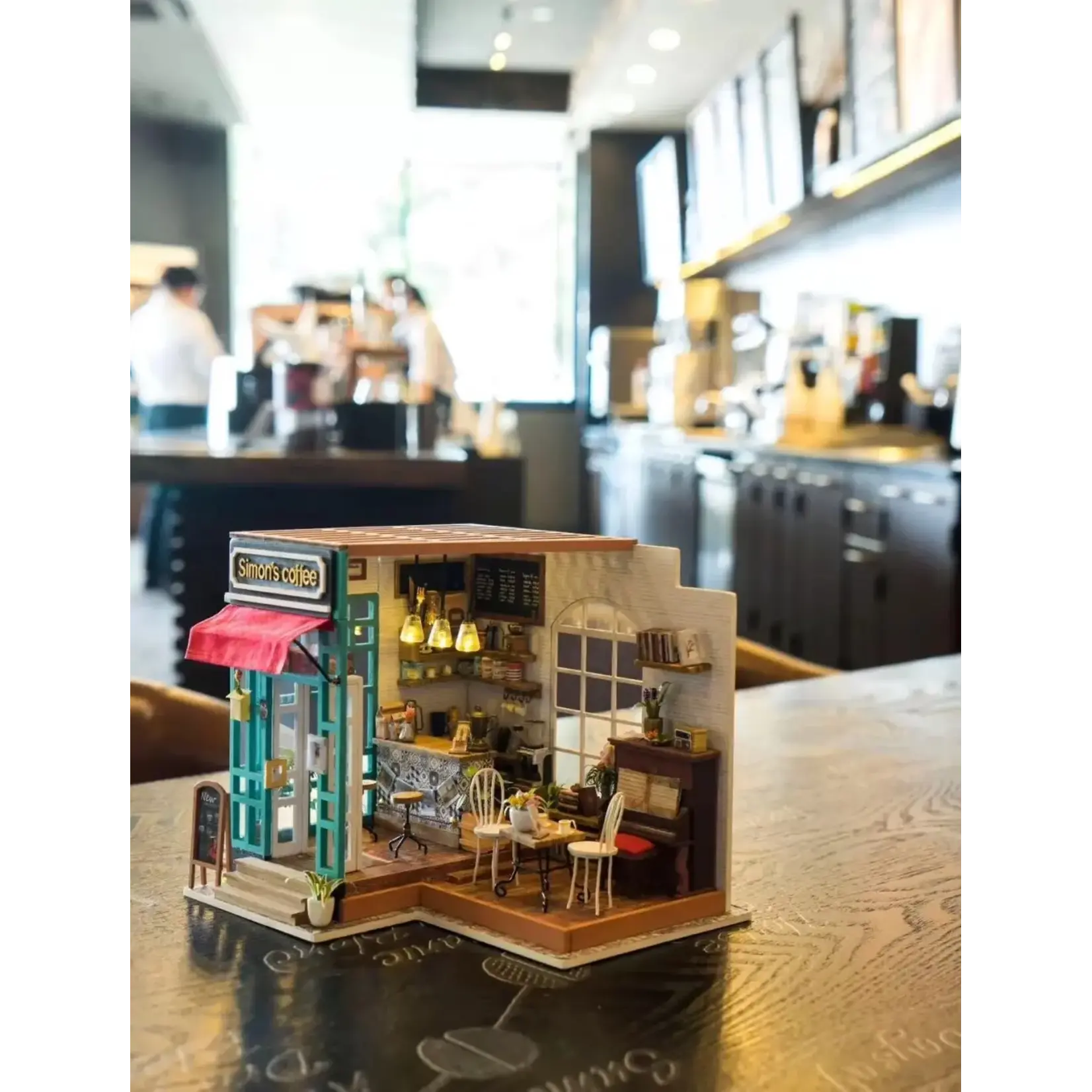 Miniature House Kit: Simon's Coffee