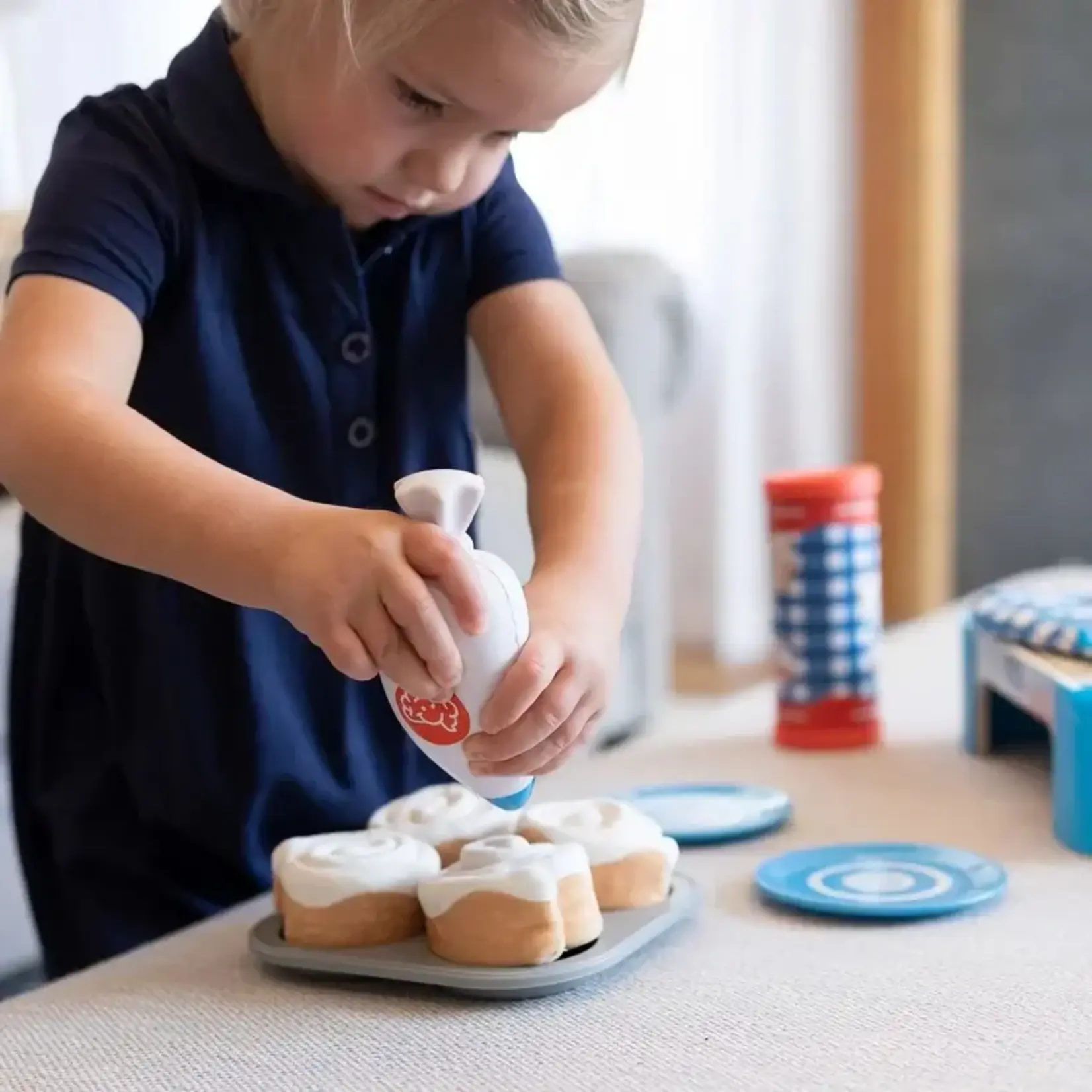 Fat Brain Pretendables Cinnamon Roll Set