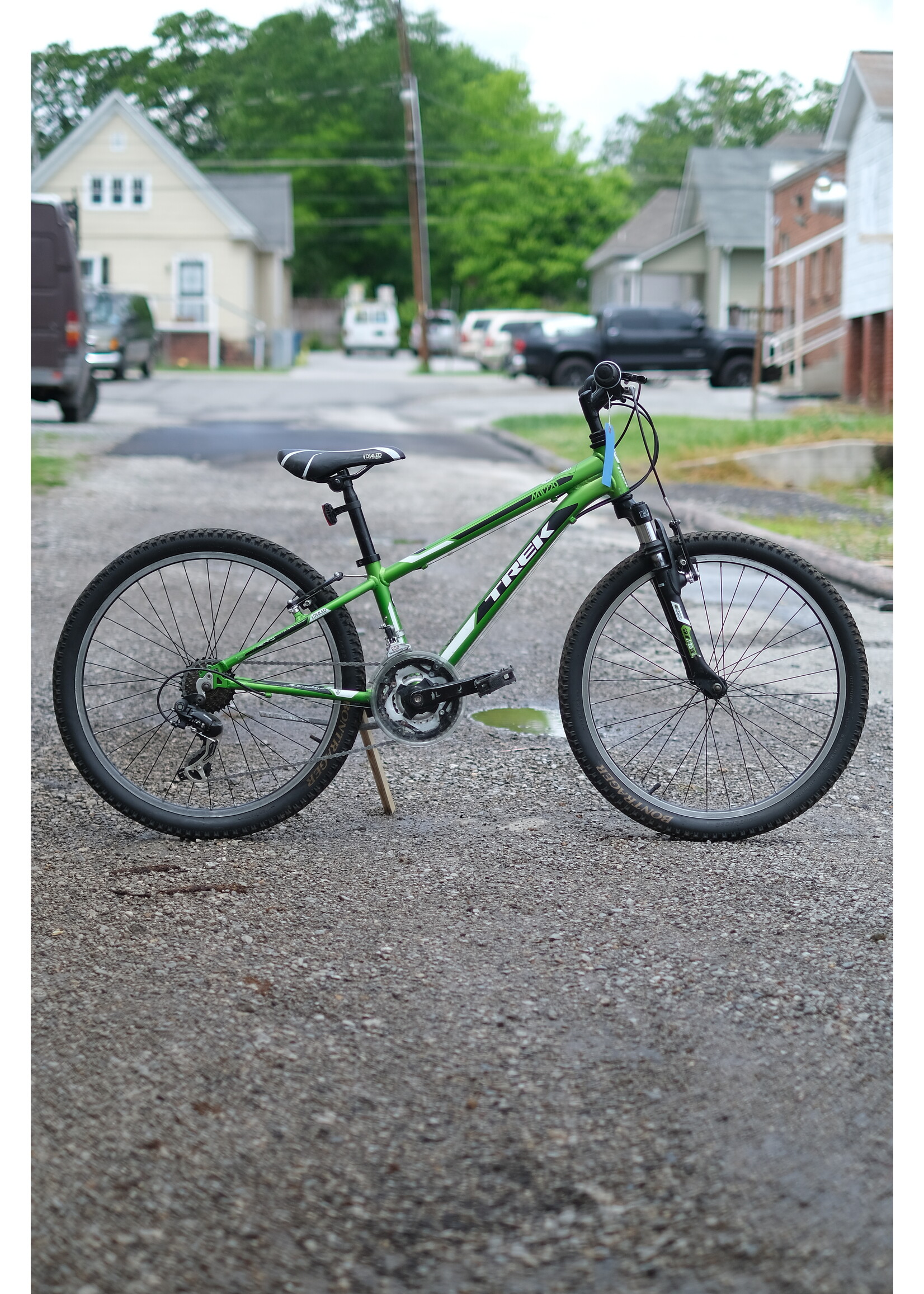 Trek Mountain Track 220