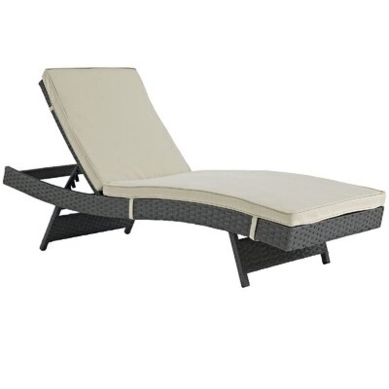 Sojourn Outdoor Patio Sunbrella® Chaise, 1985 Cushion Color: Beige