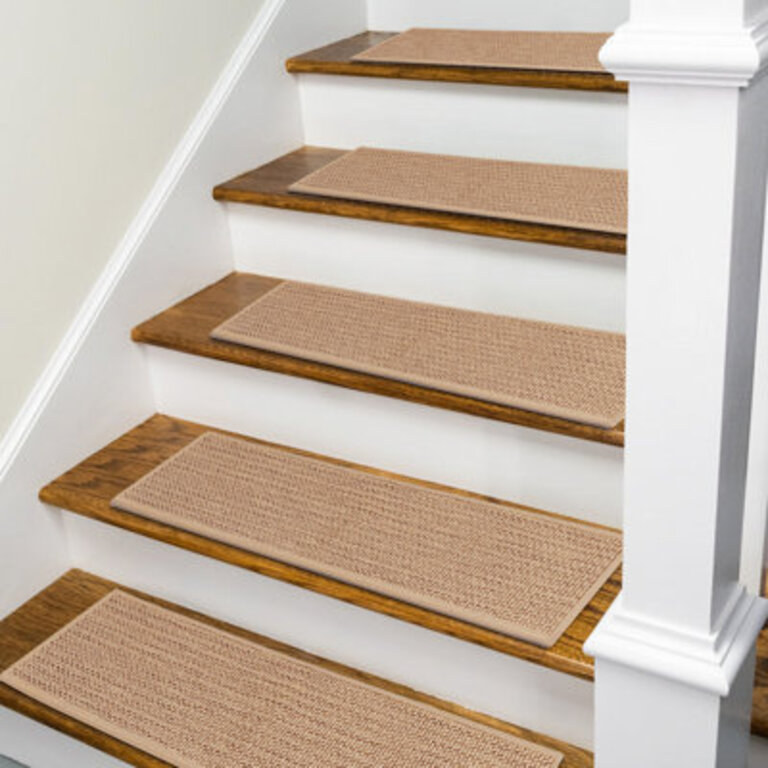 Robinswood Non-Slip Indoor Stair Tread Color: Natural