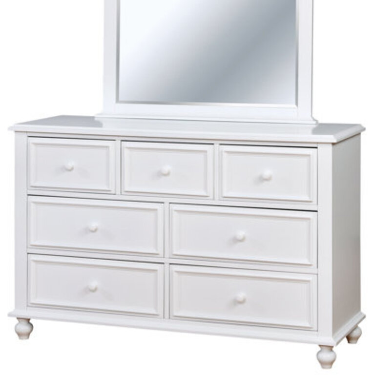 Myrna Traditional 7 Drawer Dresser