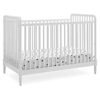 Saint 4-in-1 Convertible Crib