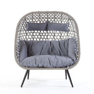 511 Wide Straight Patio Daybed with Cushions