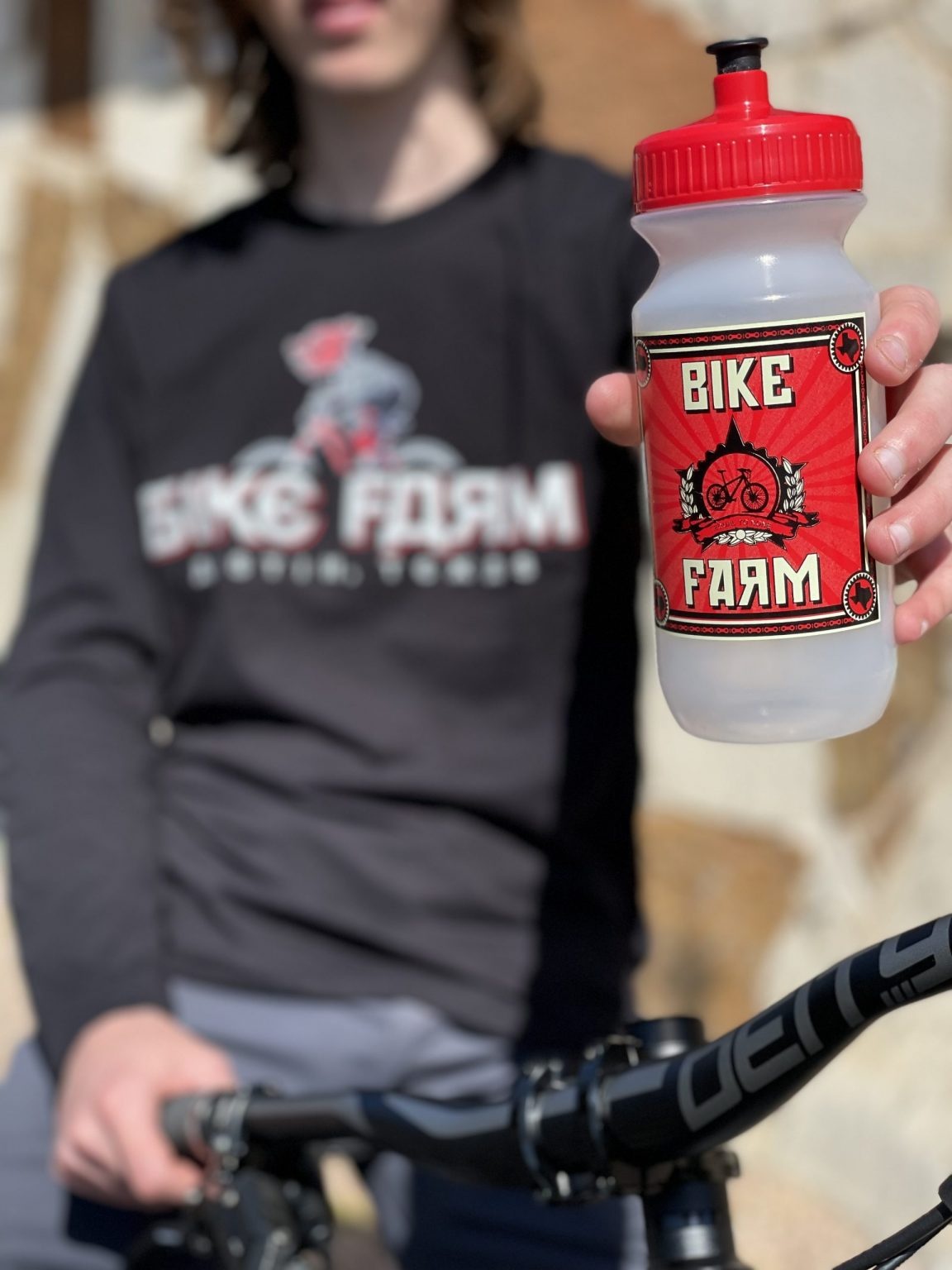 BIKE FARM EQUAL TO NONE WATER BOTTLE