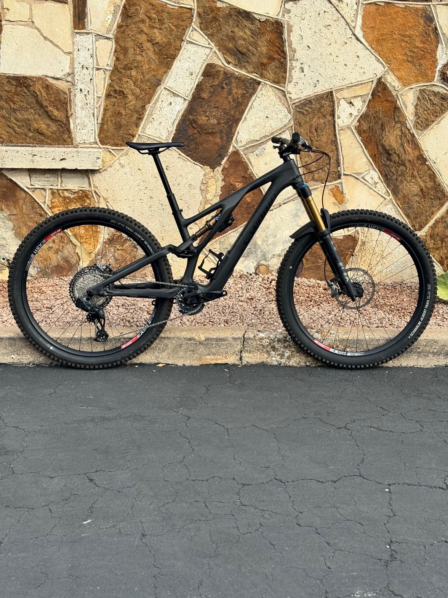 Specialized SWORKS Stumpjumper RAW with Upgrades Carbon-Pre Owned S3