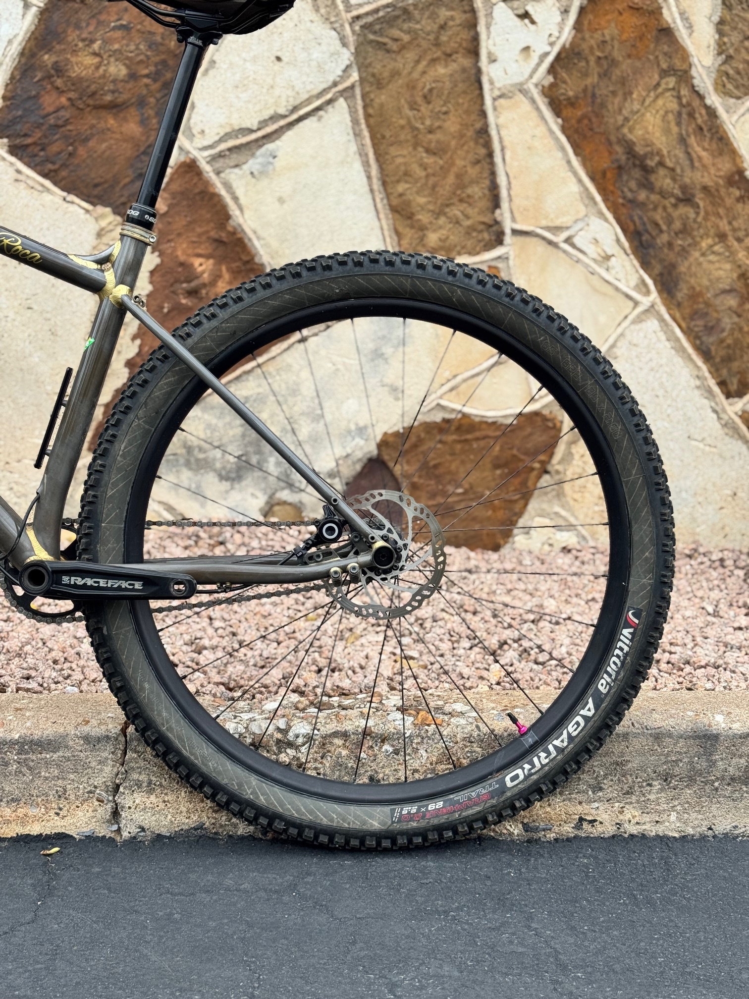 Pre-Owned Mone La Roca LG