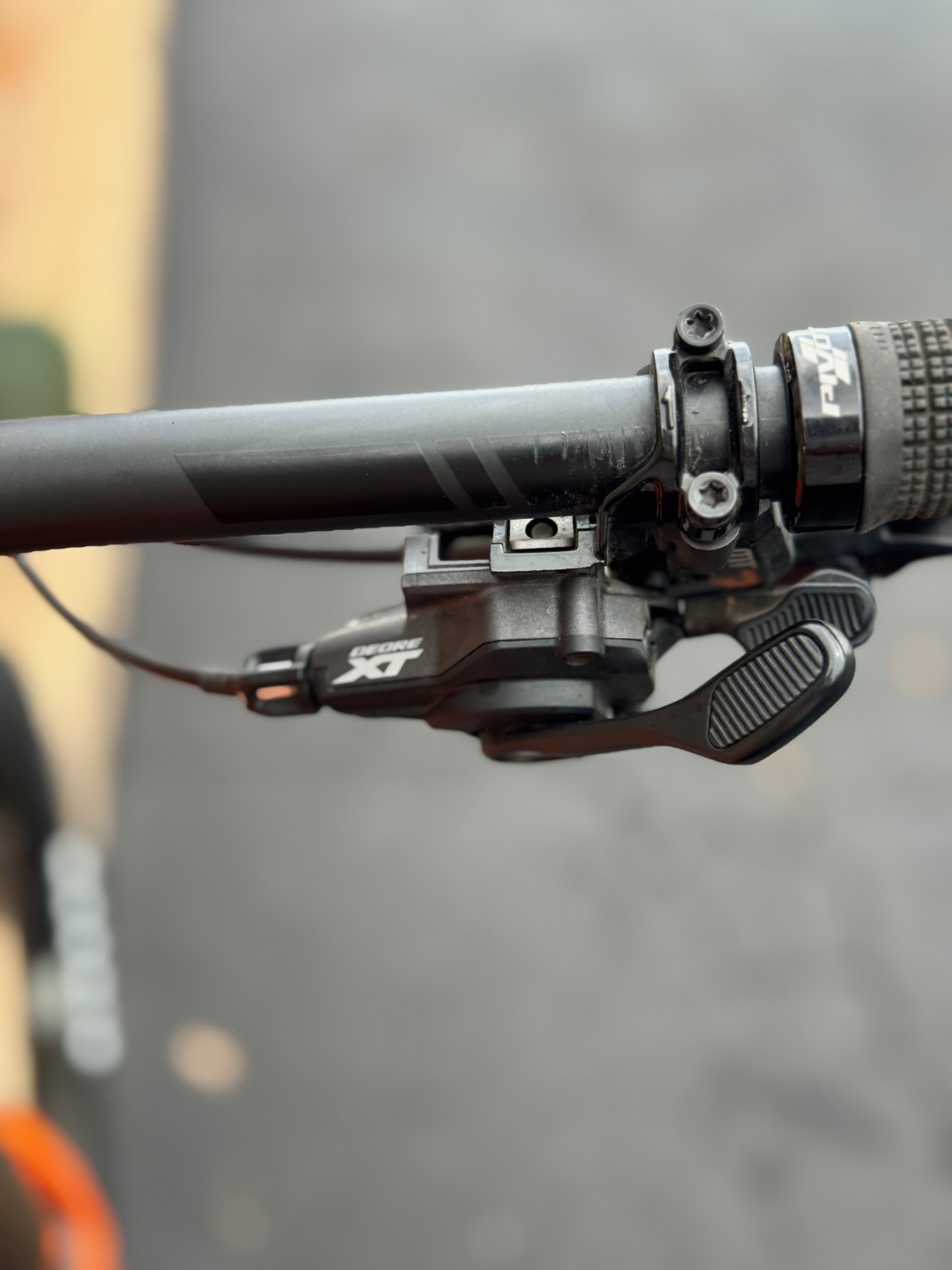 Pre-Owned PIVOT FIREBIRD TEAM ORANGE LG