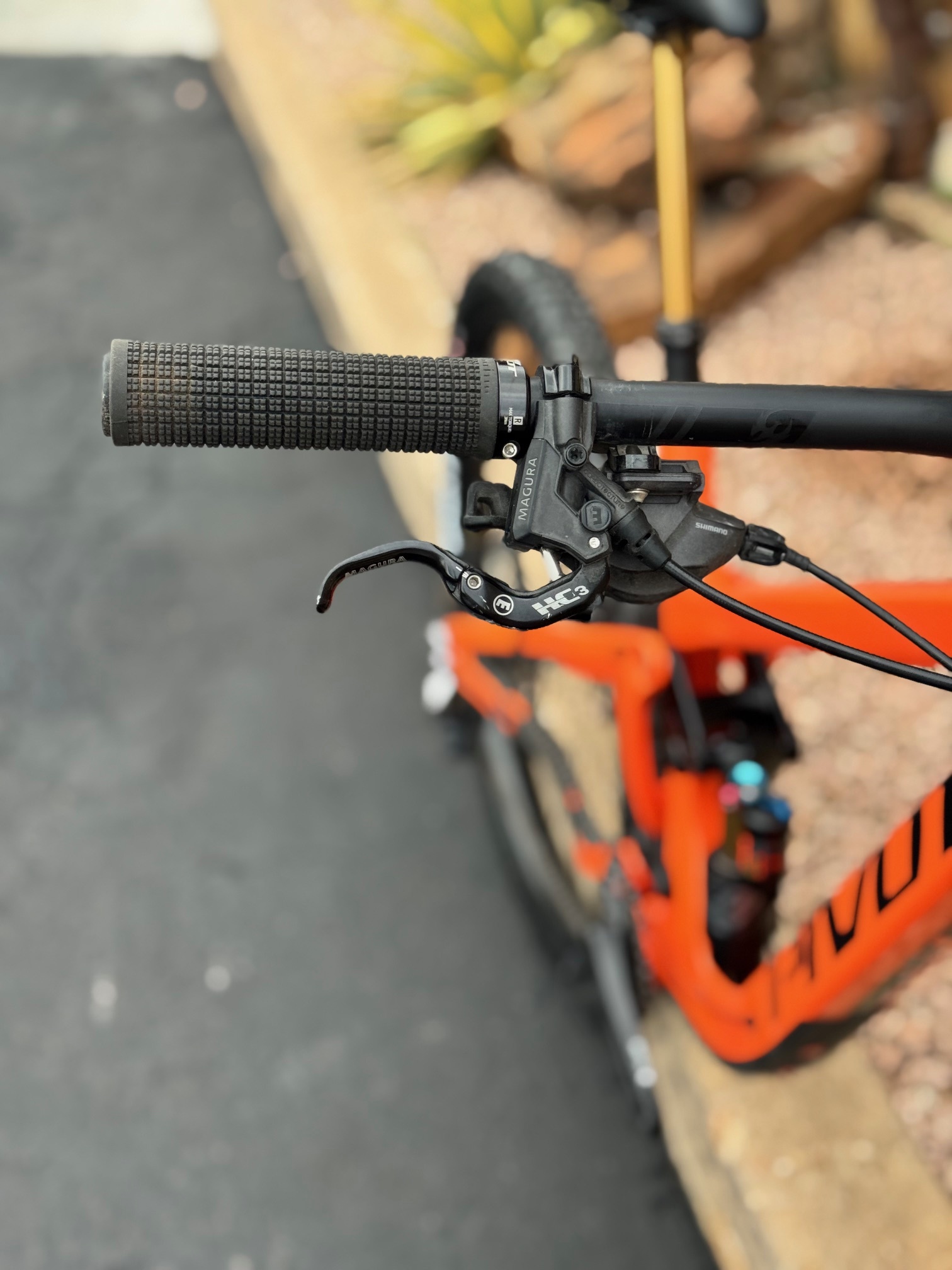 Pre-Owned PIVOT FIREBIRD TEAM ORANGE LG