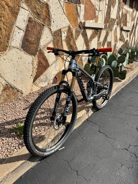 Pre-Owned Pivot Trail 429