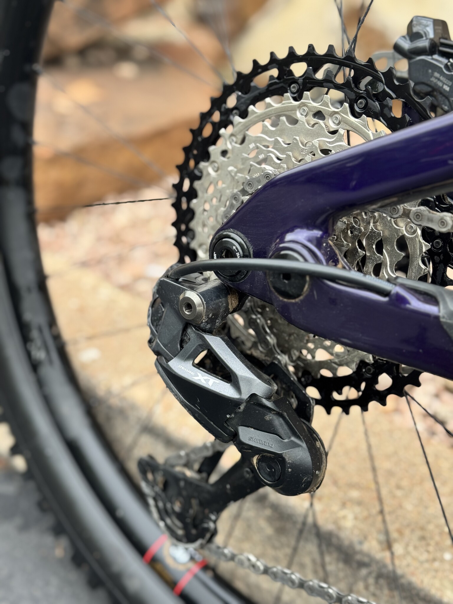 Santa Cruz Vala C Gloss Deep Purple Di2 XT Demo