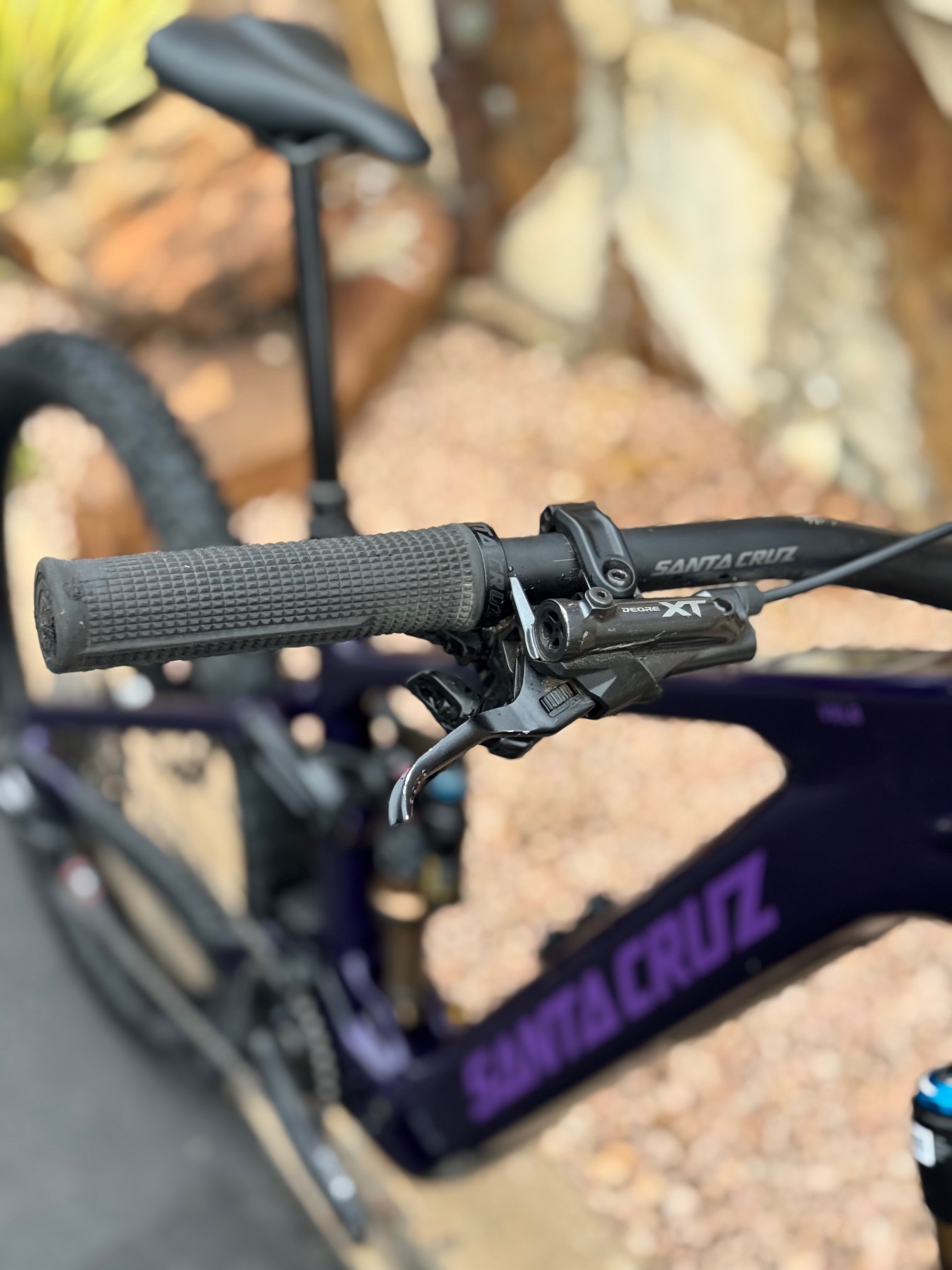 Santa Cruz Vala C Gloss Deep Purple Di2 XT Demo