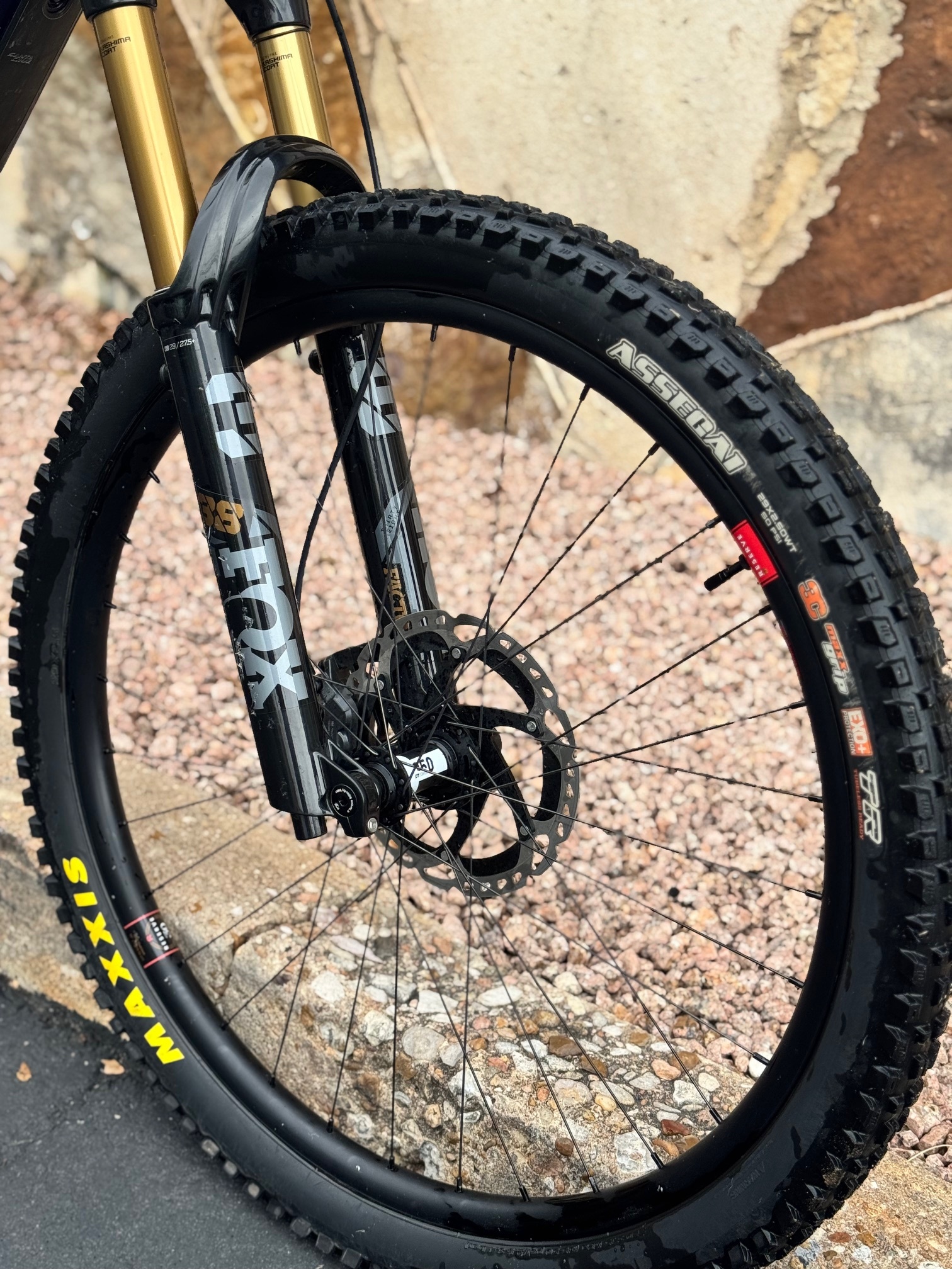Santa Cruz Vala C Gloss Deep Purple Di2 XT Demo
