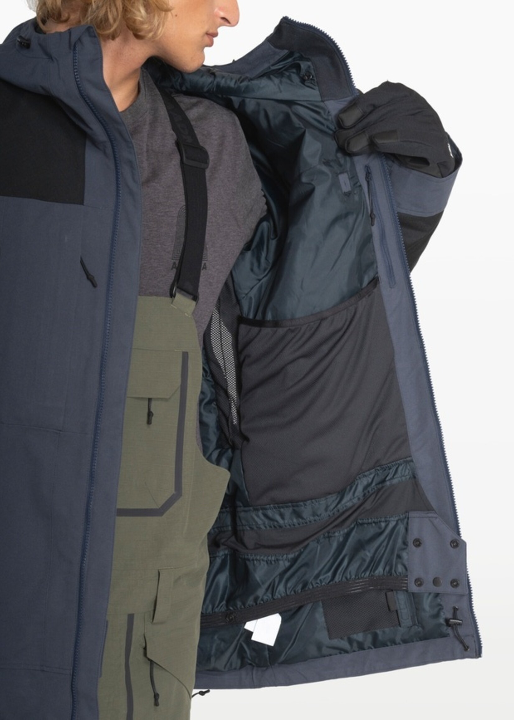 Armada Bergs 2L Insulated Jacket - Wipe-Out Ski and Bike Armada Bergs 2L Insulated Jacket - Wipe-Out Ski and Bike