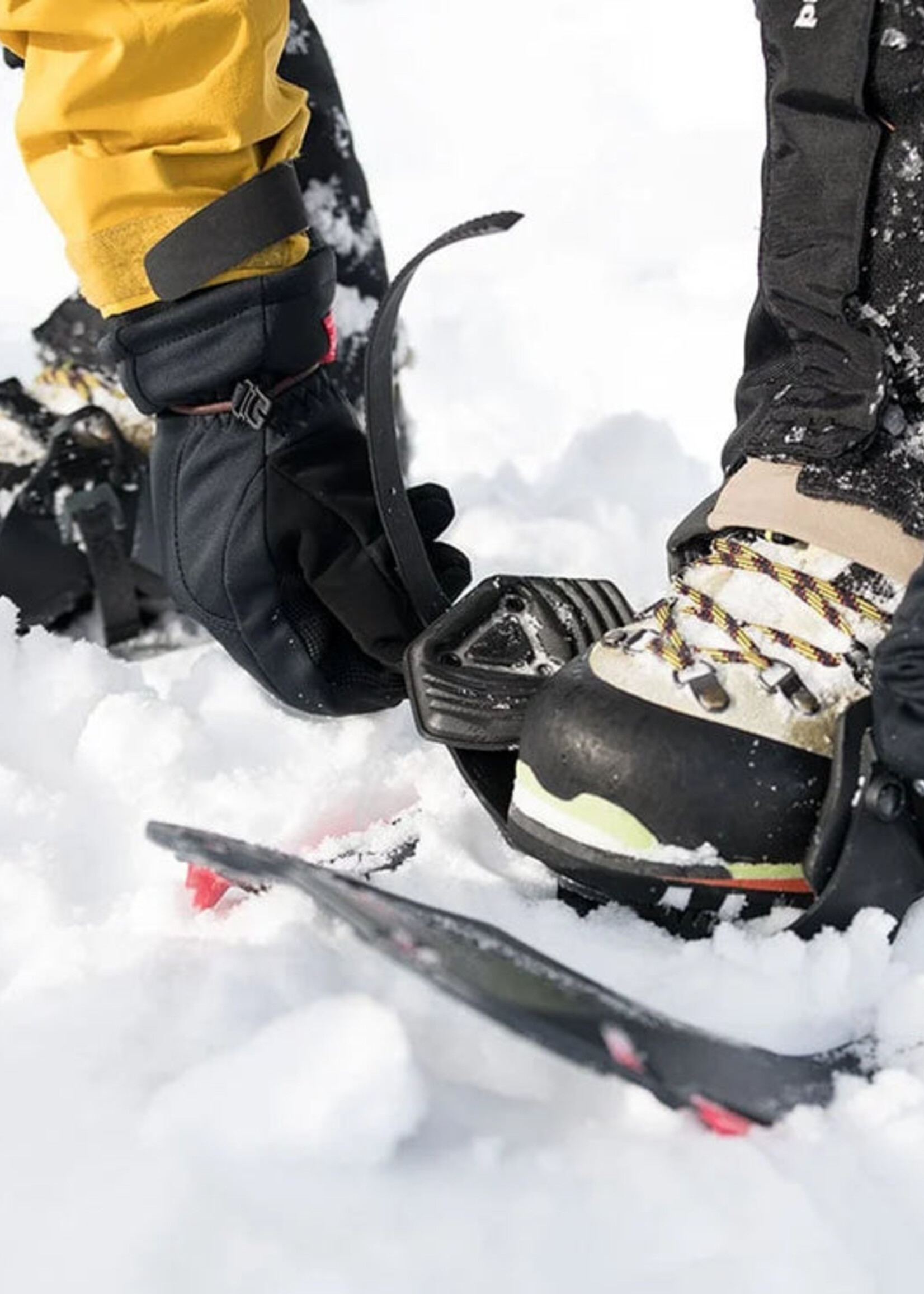 MSR MSR Revo Explore 22" Snowshoes, Chartreuse